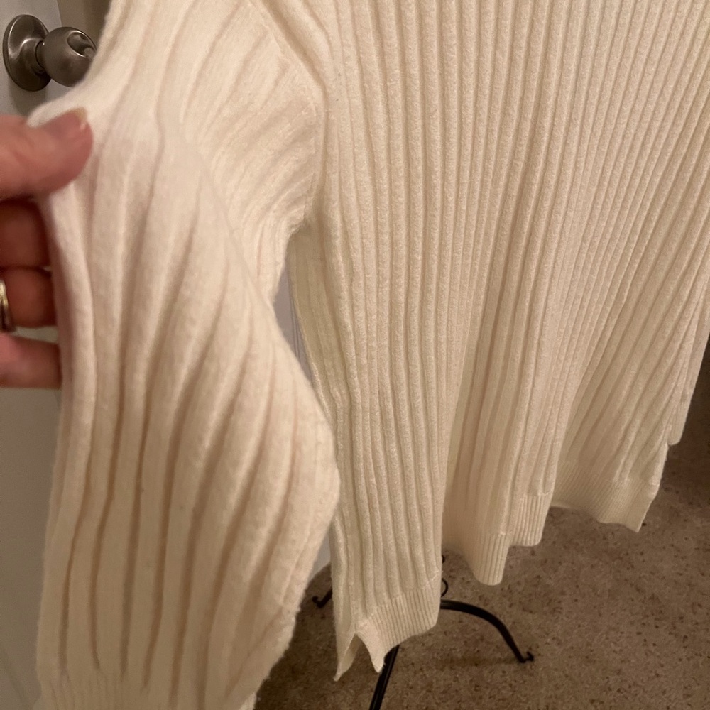 LOFT Cream Cardigan - Picture 3 of 3